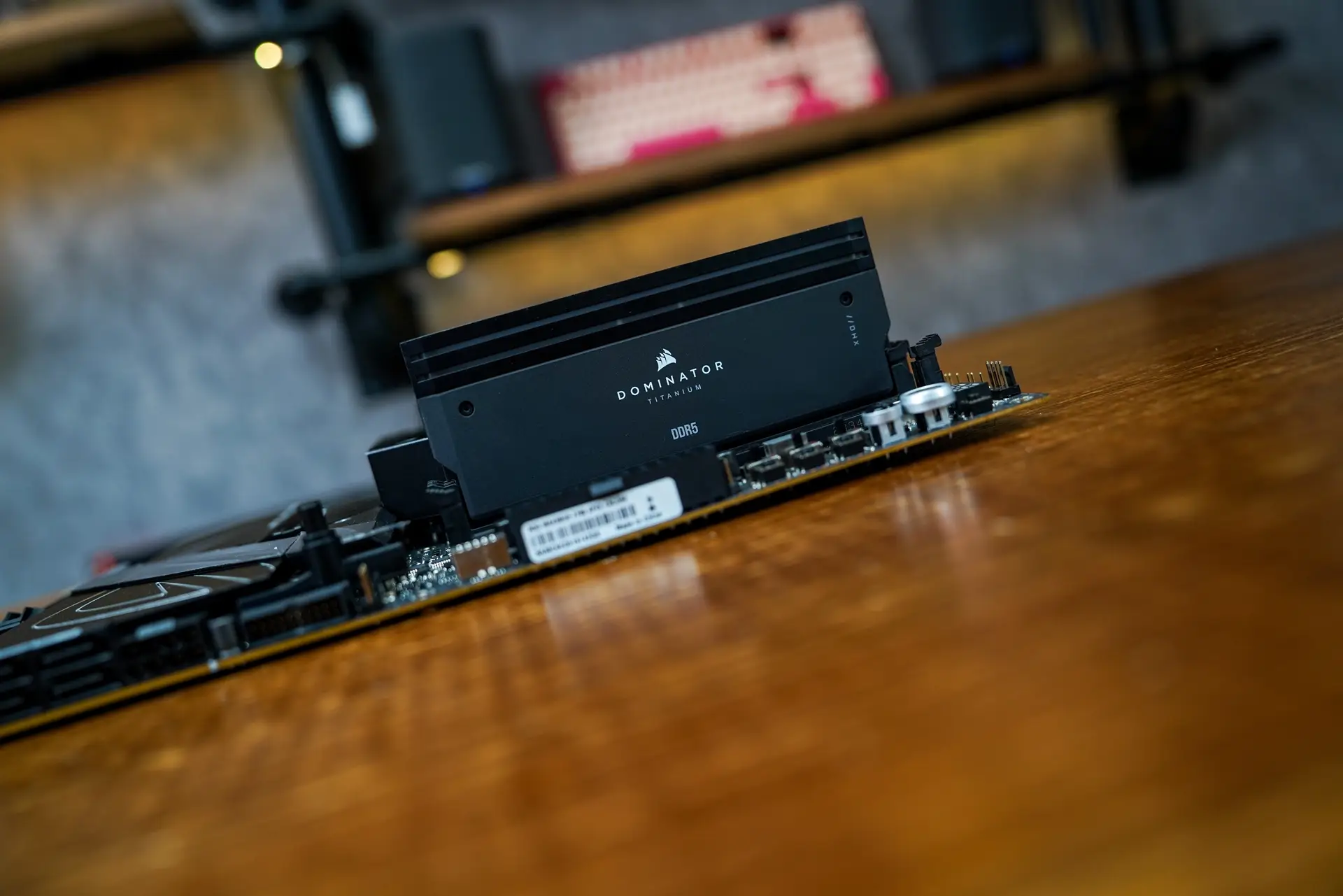 英特尔酷睿i7-8709G处理器：卓越性能与AMD联手创新的结晶