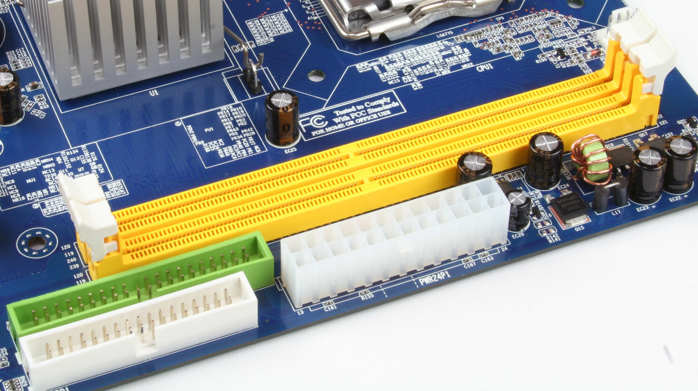 揭秘GT9500显卡插槽：PCIExpress2.0x16，性能如何？  第6张