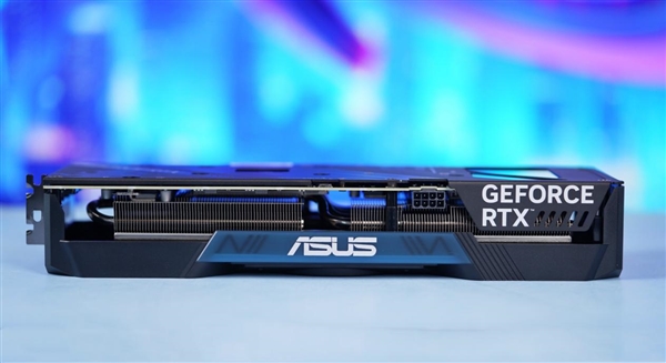 ASUS GT502Plus显卡架：稳定支撑，优异性能，满足多样化需求的选择  第6张