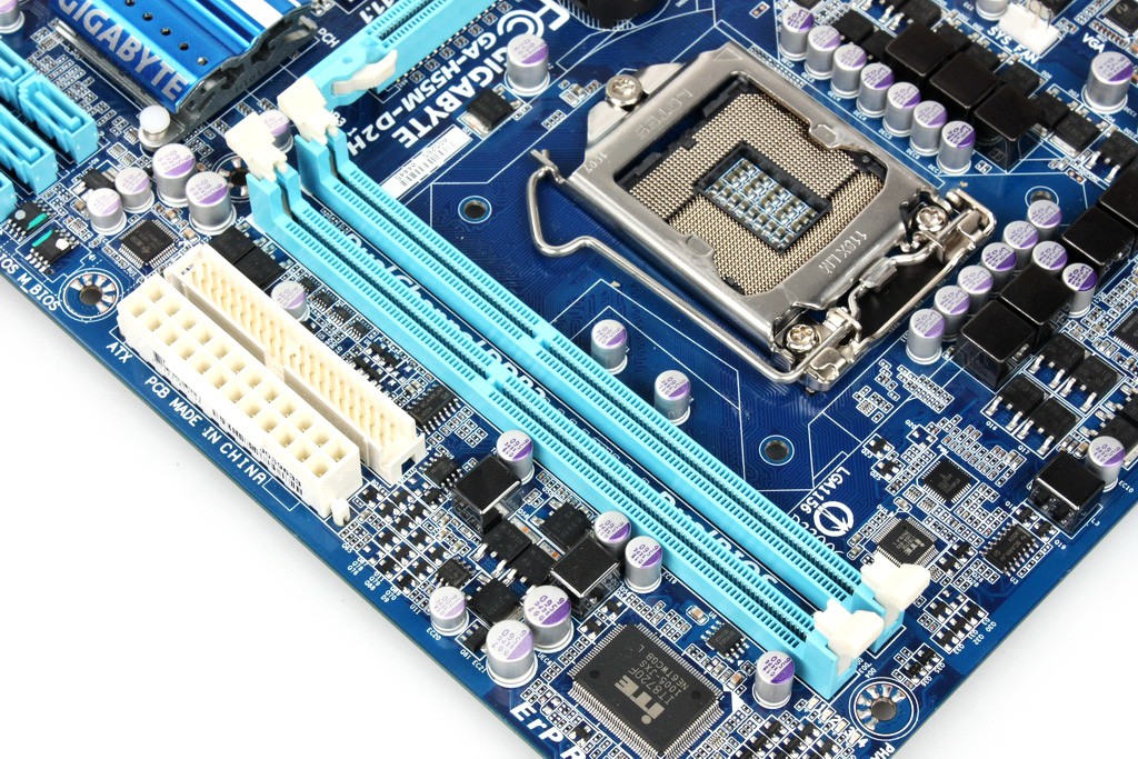 揭秘技嘉P35 DDR3主板：硬件爱好者的璀璨之选  第3张