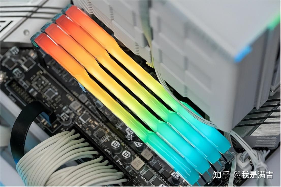 DDR4内存条灯条设计：究竟如何让价格飙升？  第7张