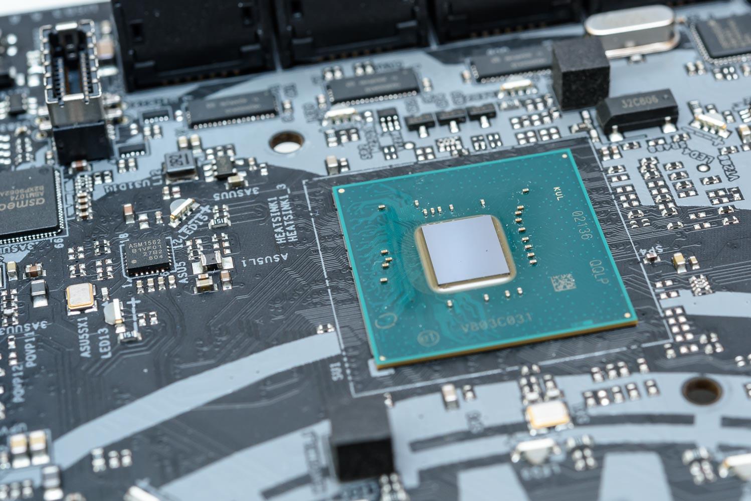 英特尔酷睿i7-9700K处理器：卓越性能与未来趋势的完美结合  第7张